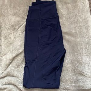 Women’s athletic leggings